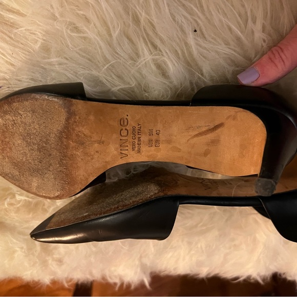 Vince D’Orsay Black Leather Kitten Heel. Sz 9 - Picture 4 of 7